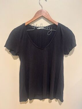 American Vintage Classic Black V-Neck Women’s Tee Size M Cotton&Viscose
Blend